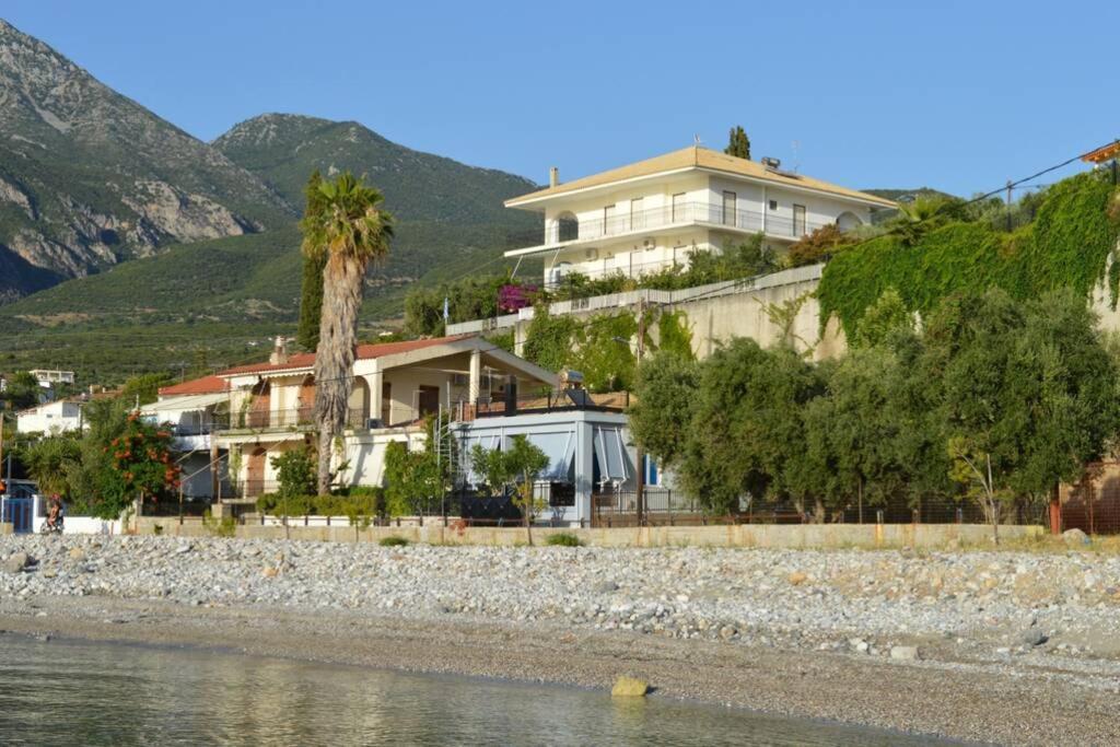 Holiday home Melenia's Sea Front House